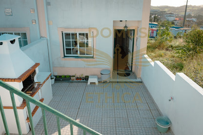 Semi-Detached T2 House - Paúl, Torres Vedras